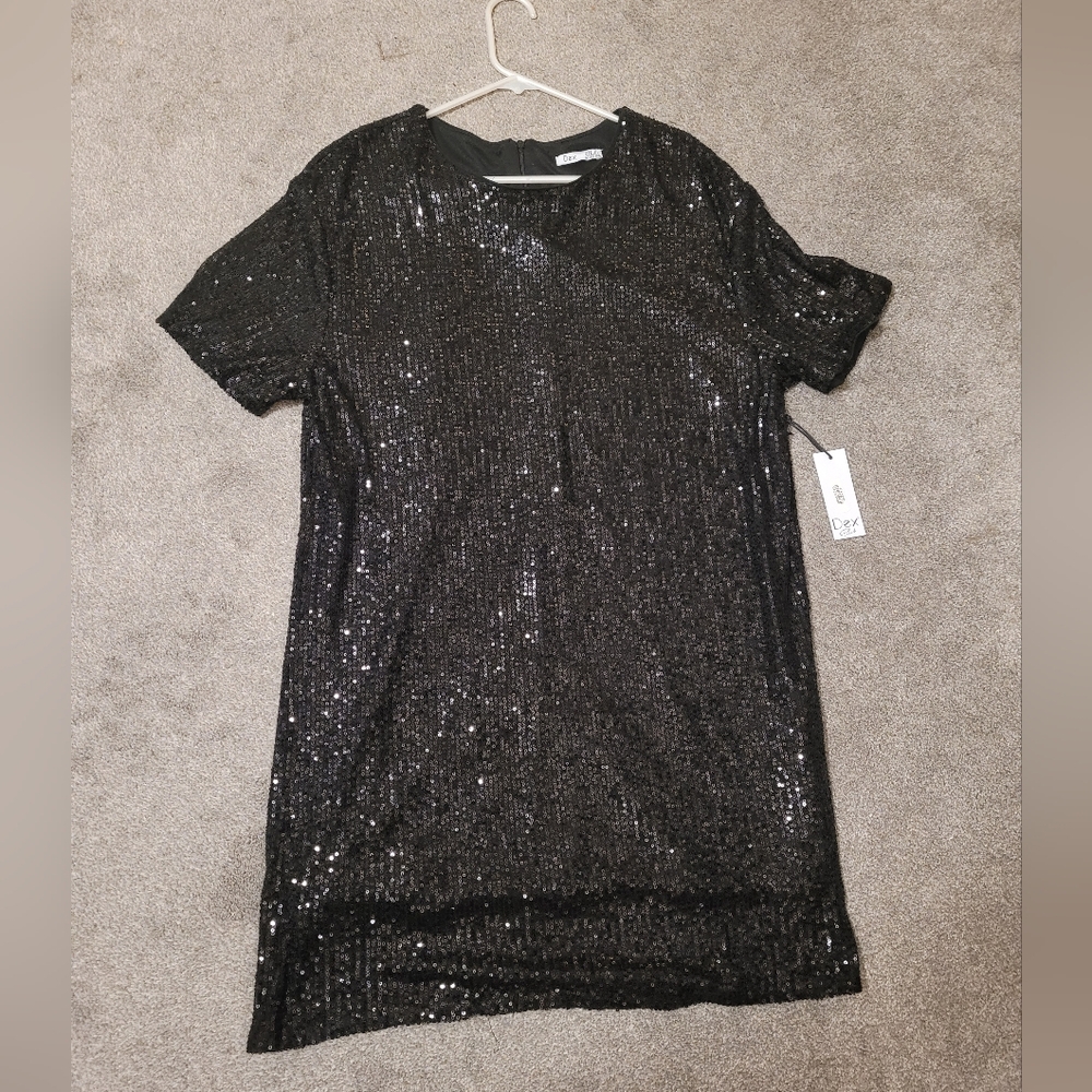 NWT Black Sequin Short Sleeve Dress